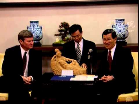 1998年12月19日蕭萬長院長接見美國聯邦參議員強森 Tim Johnson 