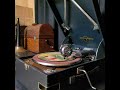 (童謡)小鳩 くるみ ♪兎のダンス♪ 1956年 78rpm. Columbia Model No G ー 241 phonograph.