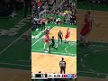 Zubac lob to Collins 👀