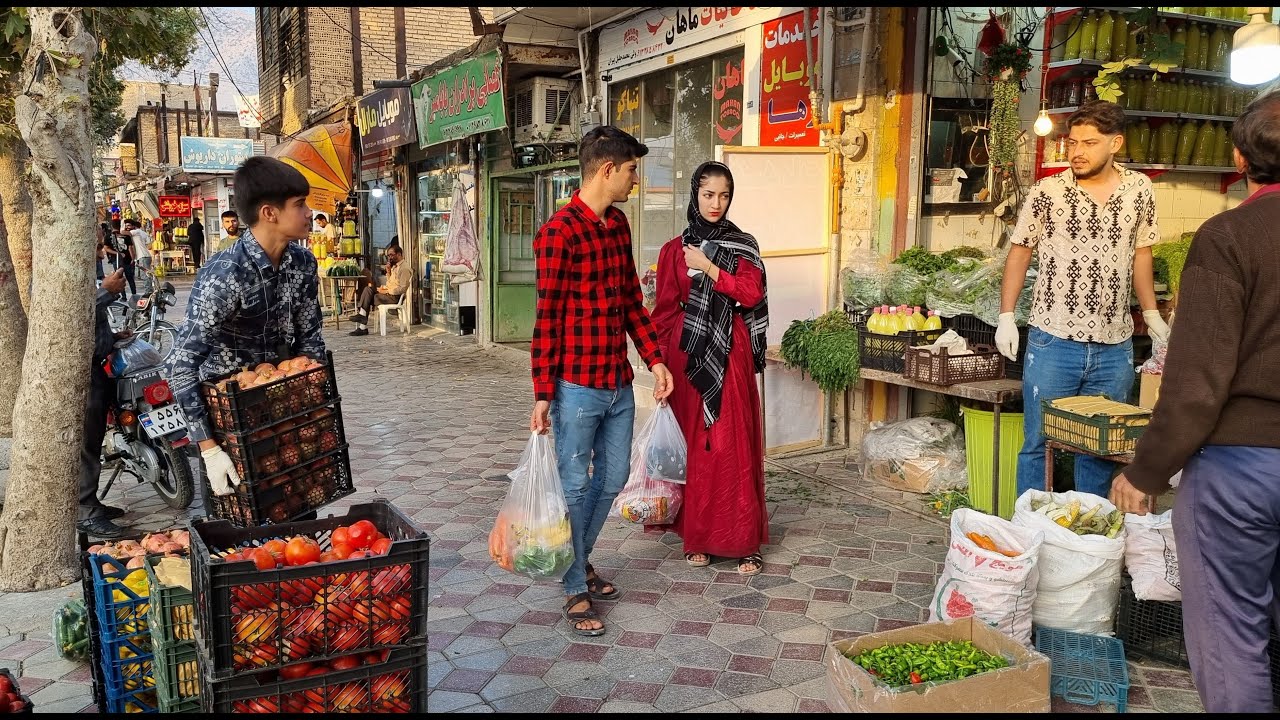 Love life of Khosrow and Narges