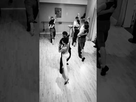 Tango Pulse bye Ricardo Cabrera (Milano - Italia) #tango #videoyoutube #international