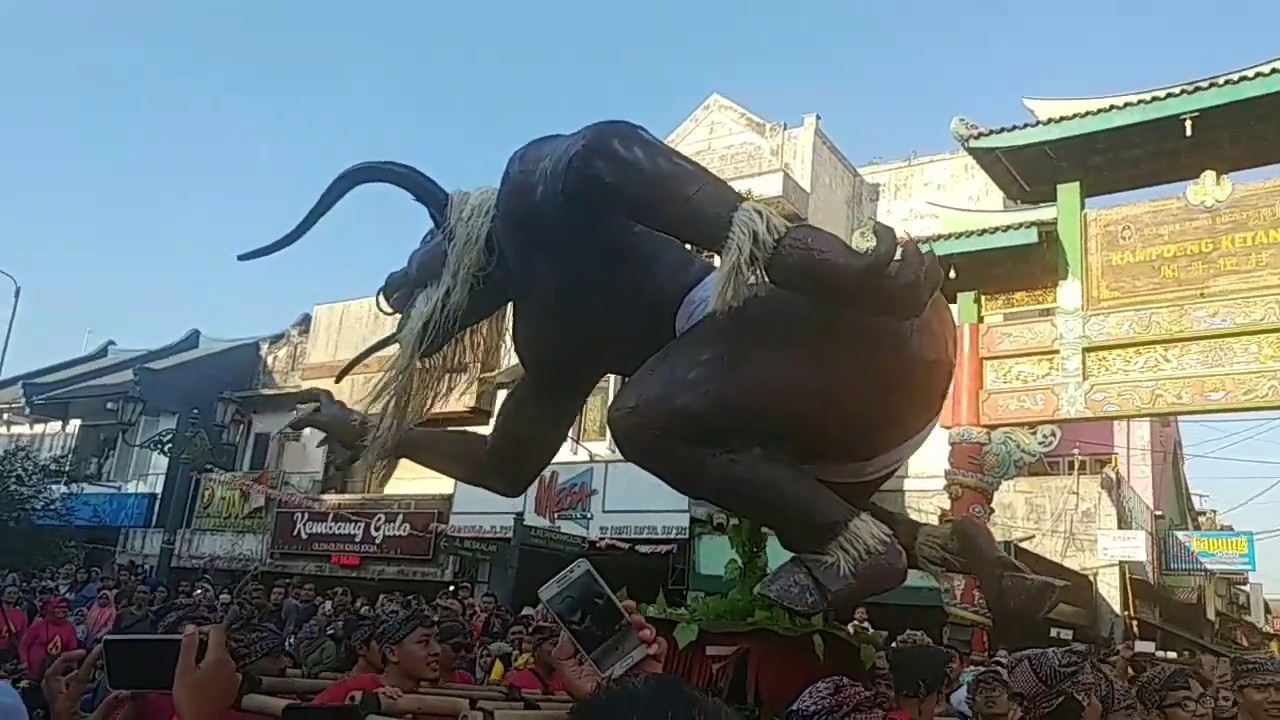 44 Foto Penampakan Nyi Roro Kidul Bersama Kapolres Banyuwangi Terbaik