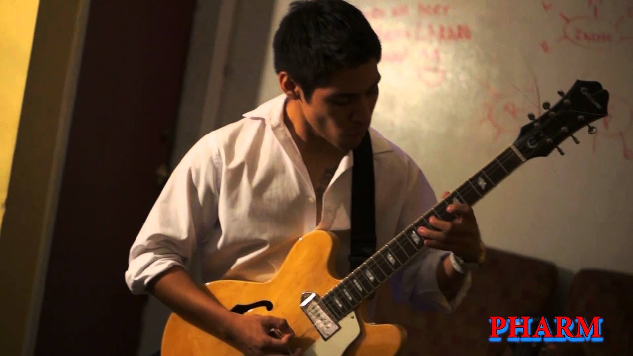 Learn To Play Metal Guitar In TWO MINUTES YouTube