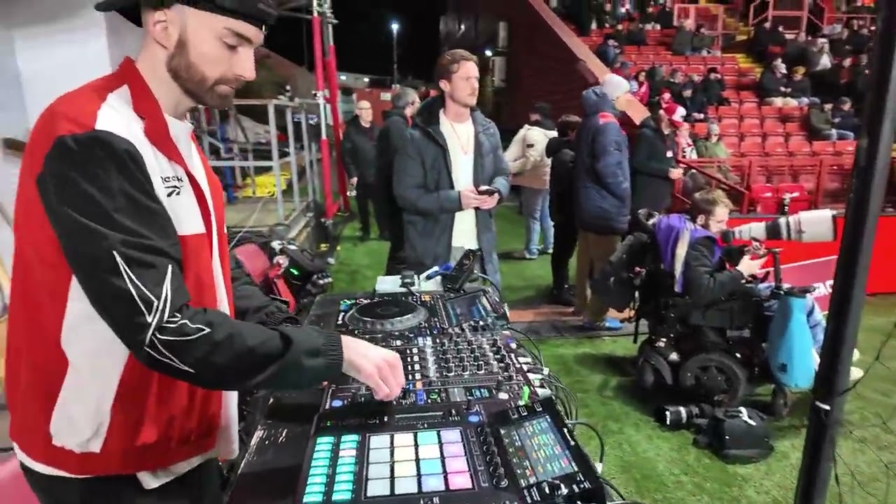 I DJed to 27,000 PEOPLE at a football stadium - YouTube