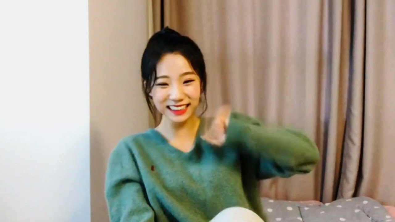 [(우주소녀) WJSN] Yeoreum's laugh compilation || adorable compilation