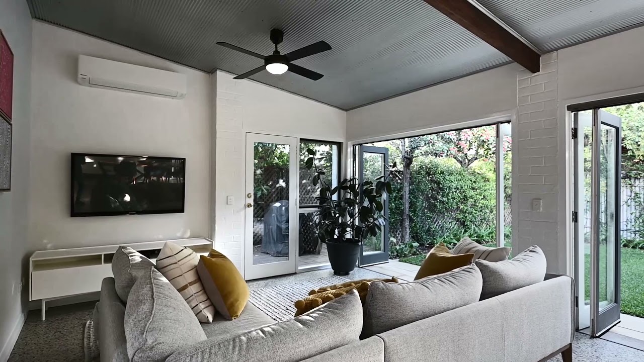 8 Laura Street, Stepney