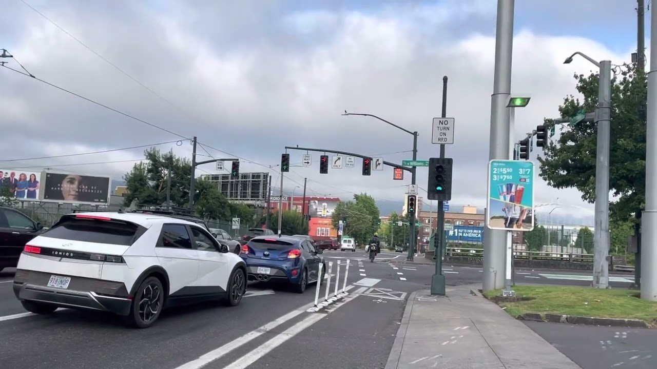 Signal separation with bicycle traffic signals - Broadway, Portland, OR