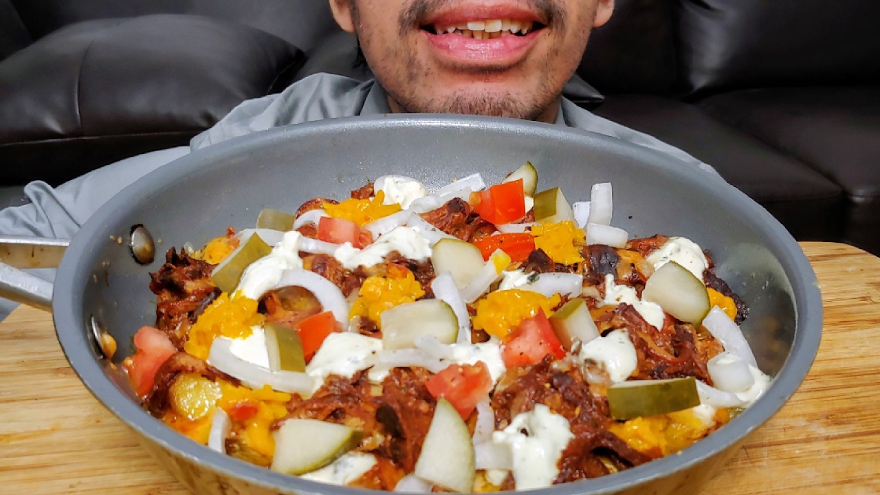 Запеканка из картофеля с сыром и рваной свининой в стиле мукганг!