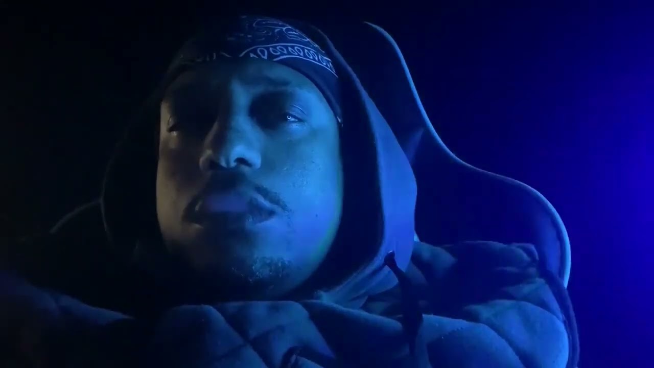 MC FABINHO DA OSK - DESCENDO NO CHÃO NO MORRO DO SERRÃO - ( DJ TIX )