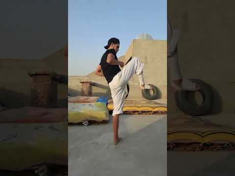 تعليم حركات التايكواندو