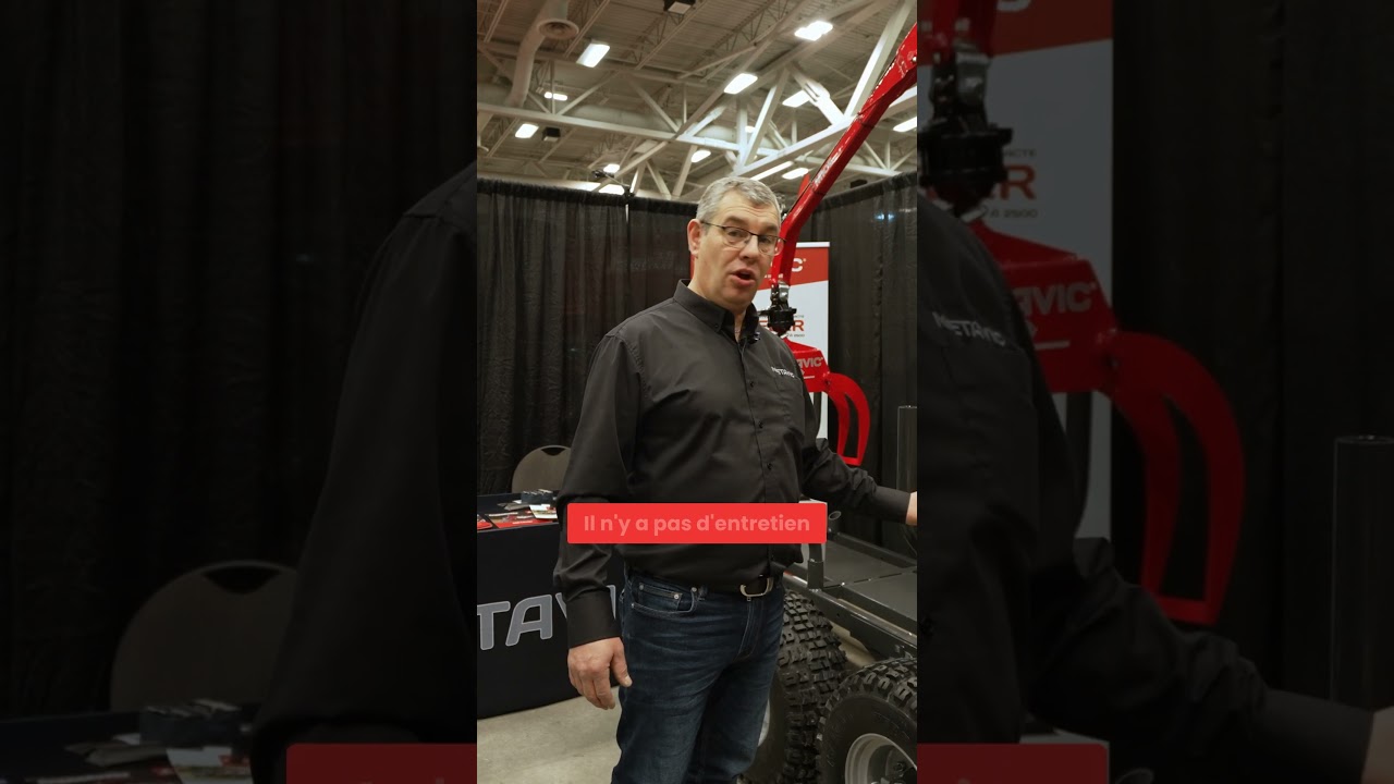 Metavic présente sa chargeuses à bois pour VTT, munie d'une traction avant commandée.