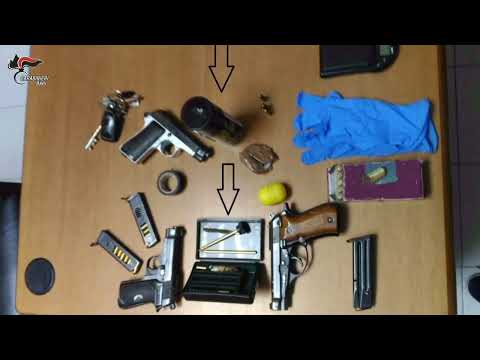 Lotta tra clan per il controllo delle piazze di spaccio a Gravina: 22 arresti