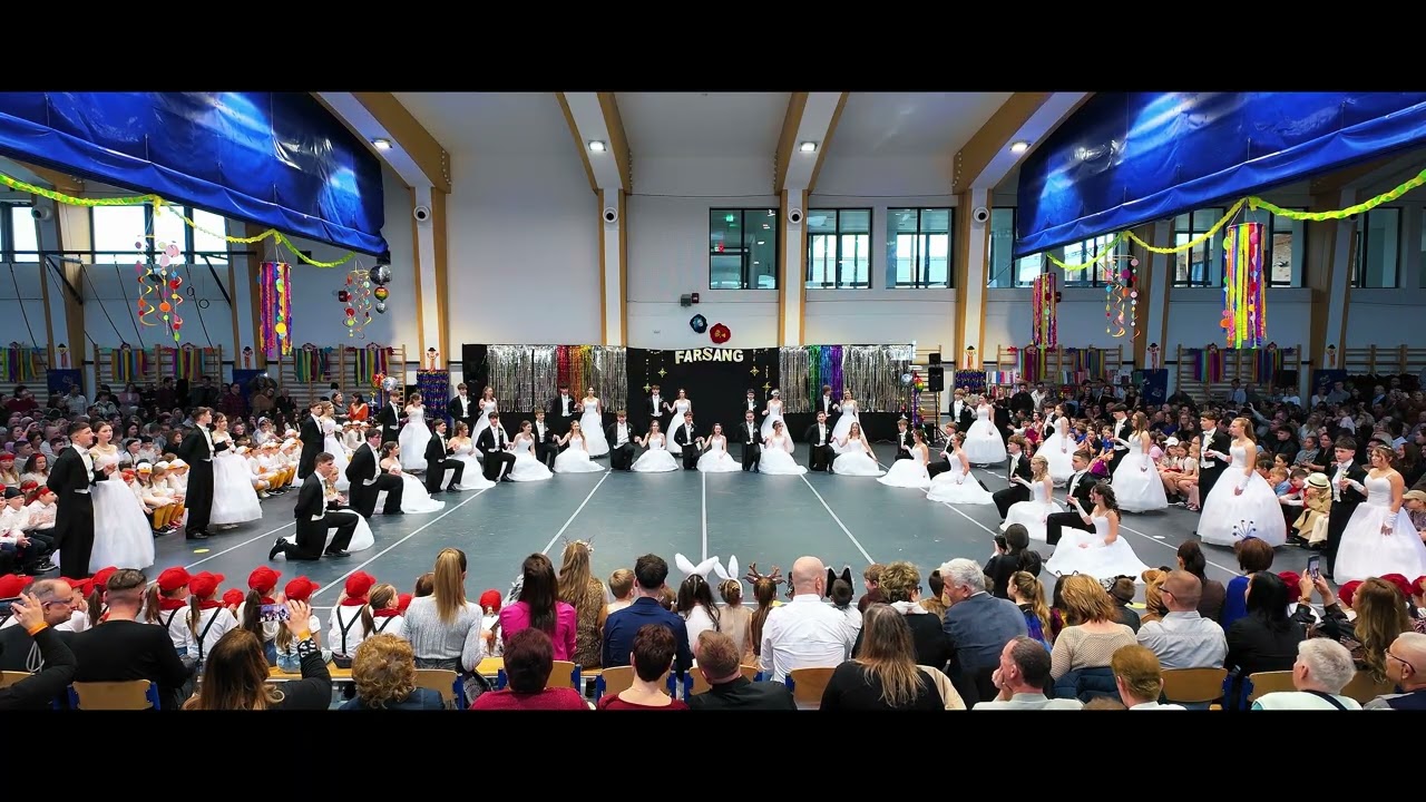 Endresz Farsang 2026 - a 8. évfolyam keringője