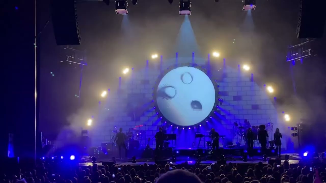 Brit Floyd - Another Brick in the wall Part 2 - Live - 5-25-24