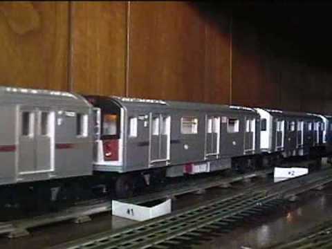 Test Track: MTH NYCTA R142A Subway (ten-car train) 1 of 2 - YouTube