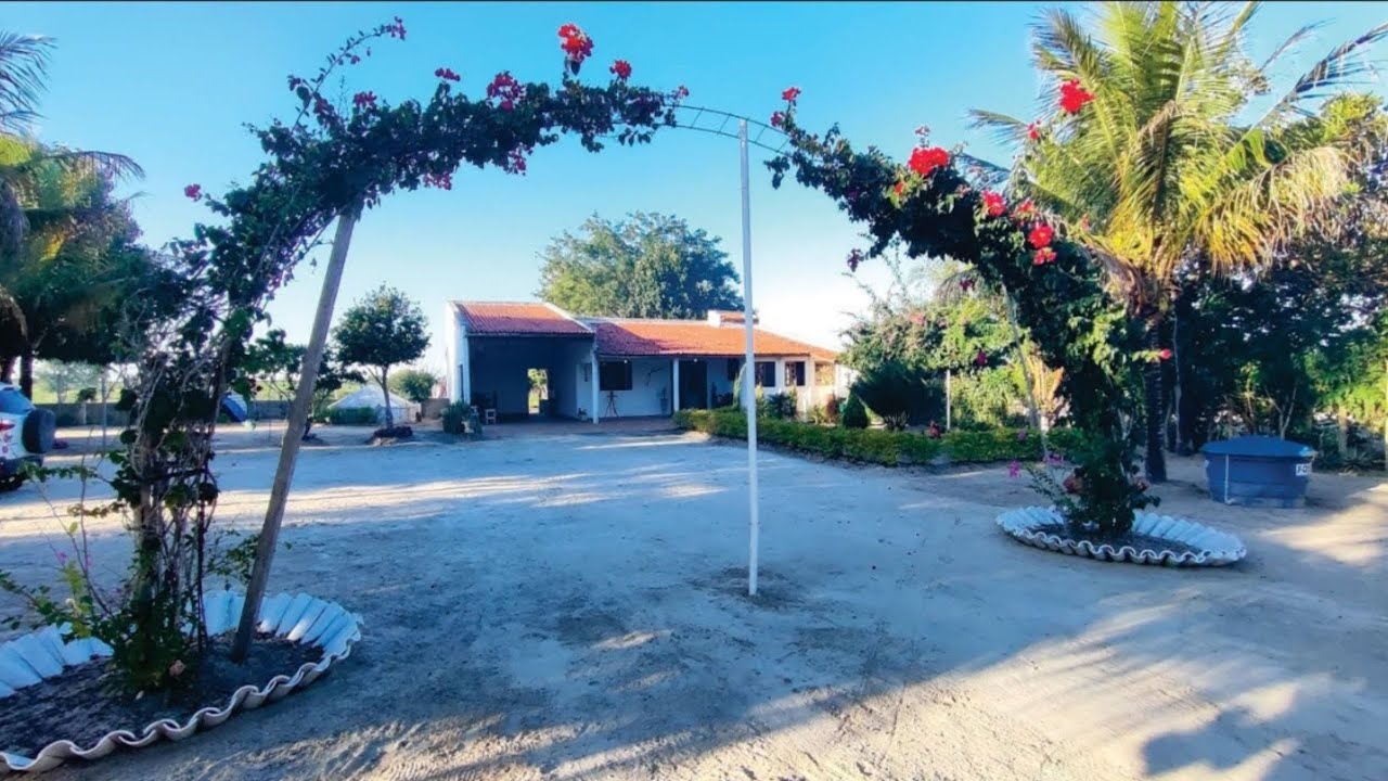 CHÁCARA MARAVILHOSA COM 2,5 HECTARES  À VENDA