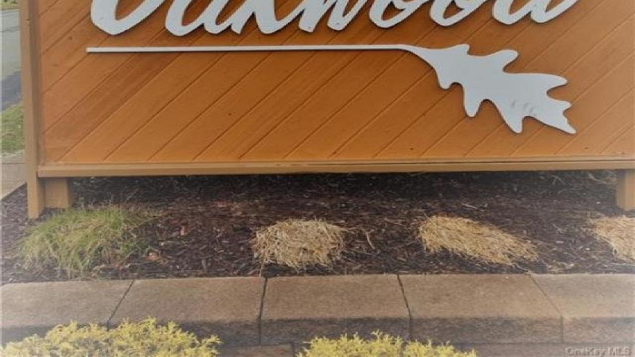 10 Oakwood Terrace, New Windsor, NY Presented by Frank Gerbes. YouTube