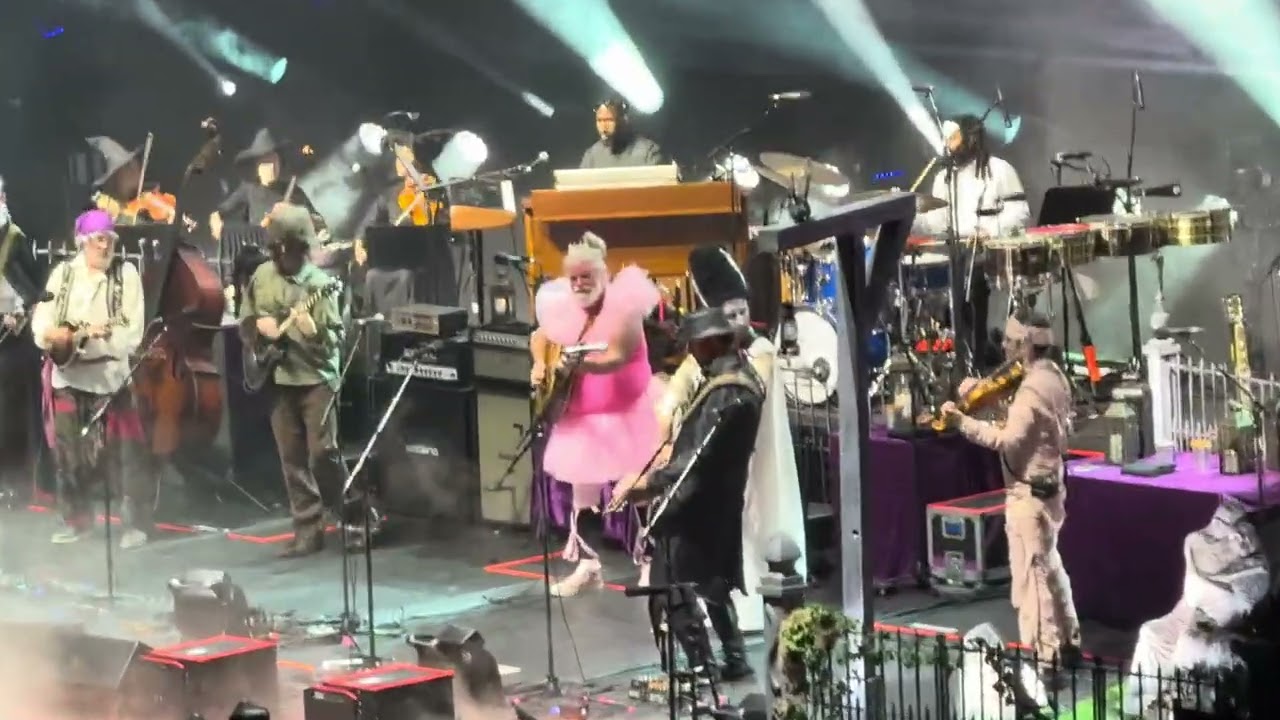 Werewolves of London - Billy Strings - Billyween 2025 - Baltimore MD