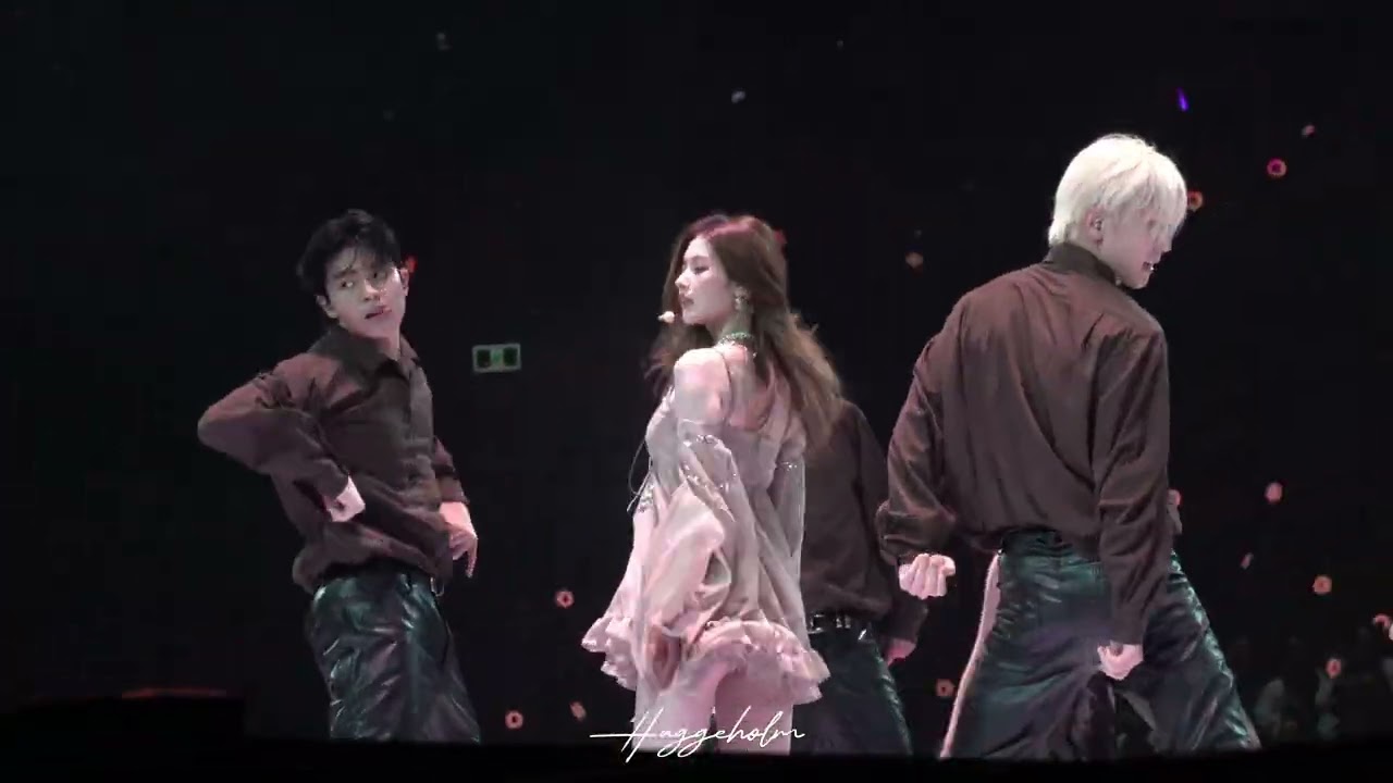 TWICE Sana(사나) - DECAFFEINATED - World Tour THIS IS FOR