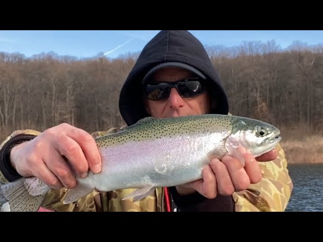 Cane pole fishing for bluegill with grandpa in Tennessee 