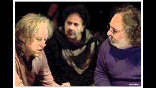 Video thumbnail of "Enzo Avitabile & Bob Geldof (Suonn' a pastell' (2012)"