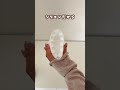 縦型で手の平サイズの製氷皿✨シリコンだから取り出しやすいし、省スペースなのが