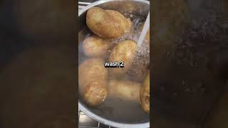 Watch this before you skip washing your potatoes 👀💀 #kitchentips #shorts #foodiehack
