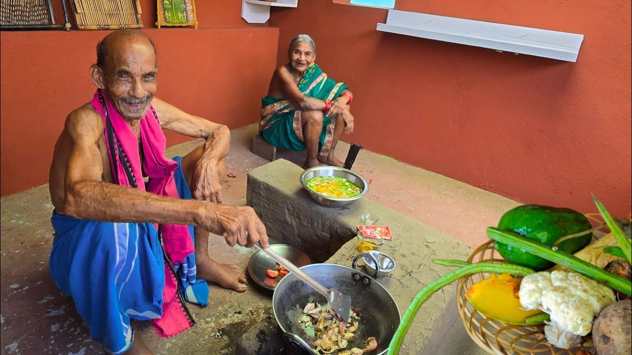 Dadaji bahut hi acha mixed veg banaya Dadi k liye aur ,Dadi kha ke pura khus