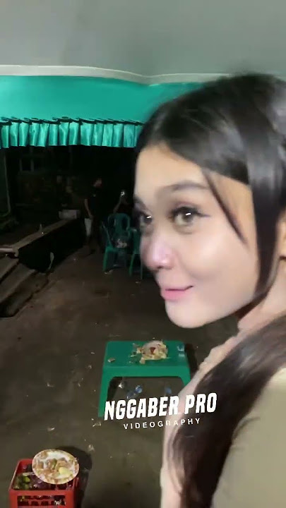 Yaya Aprilia bisik bisik