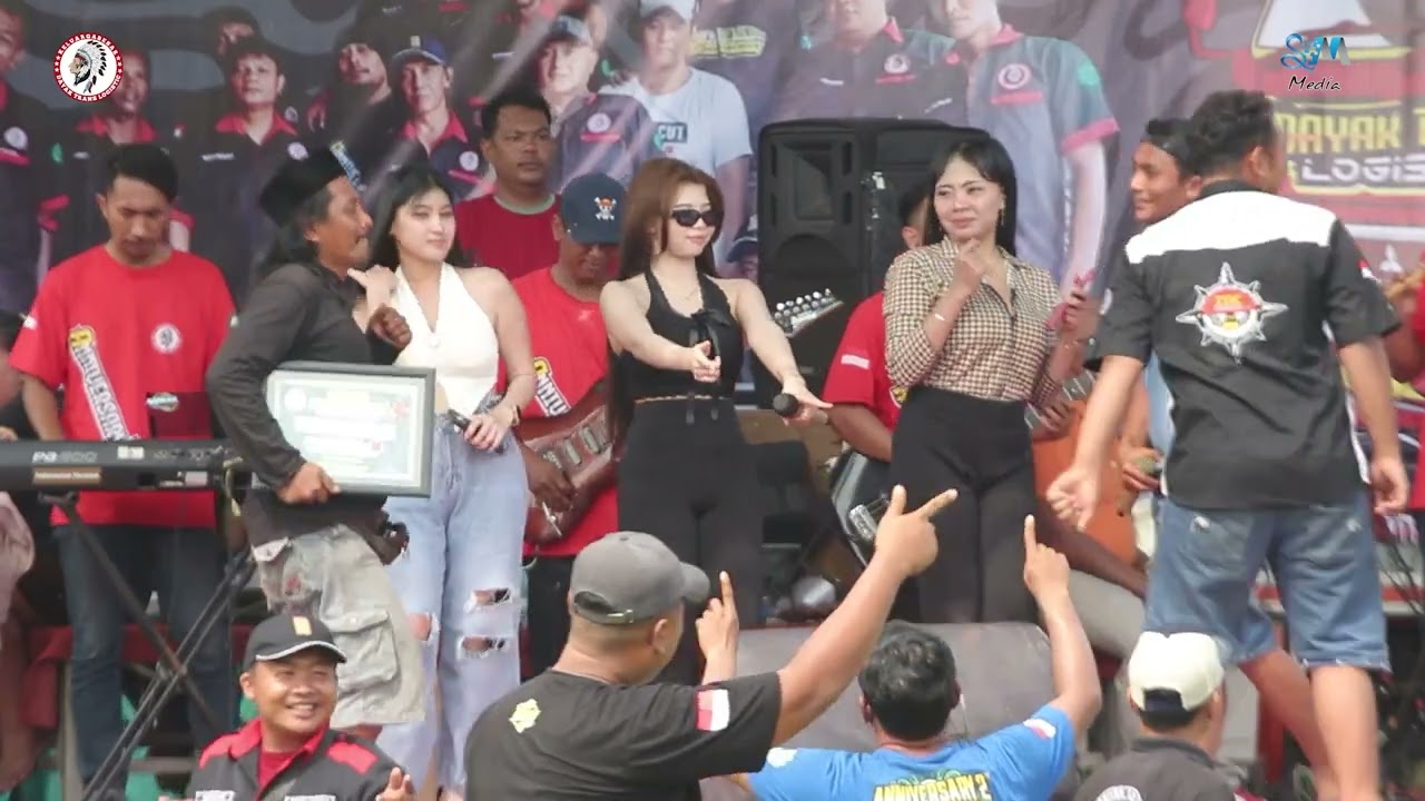 MILIH SETIA. Putri rovita feat mega ayunda