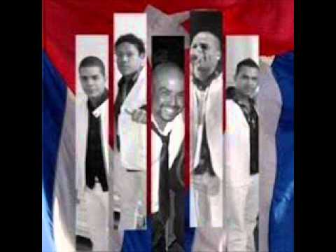 VUELVETE LOCA LA MALDI BARBARO FINES Y SU MAYIMBE