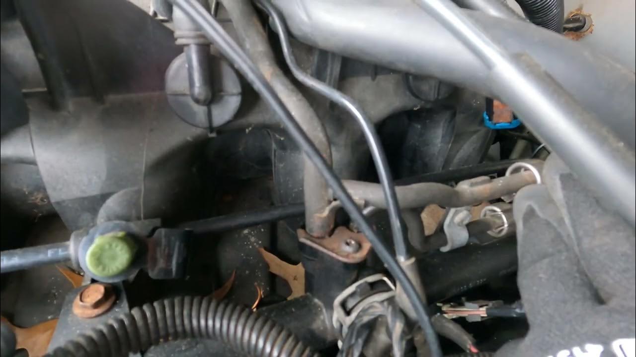 Chevy silverado 1500 fuel rail delivery and return lines location 5 3