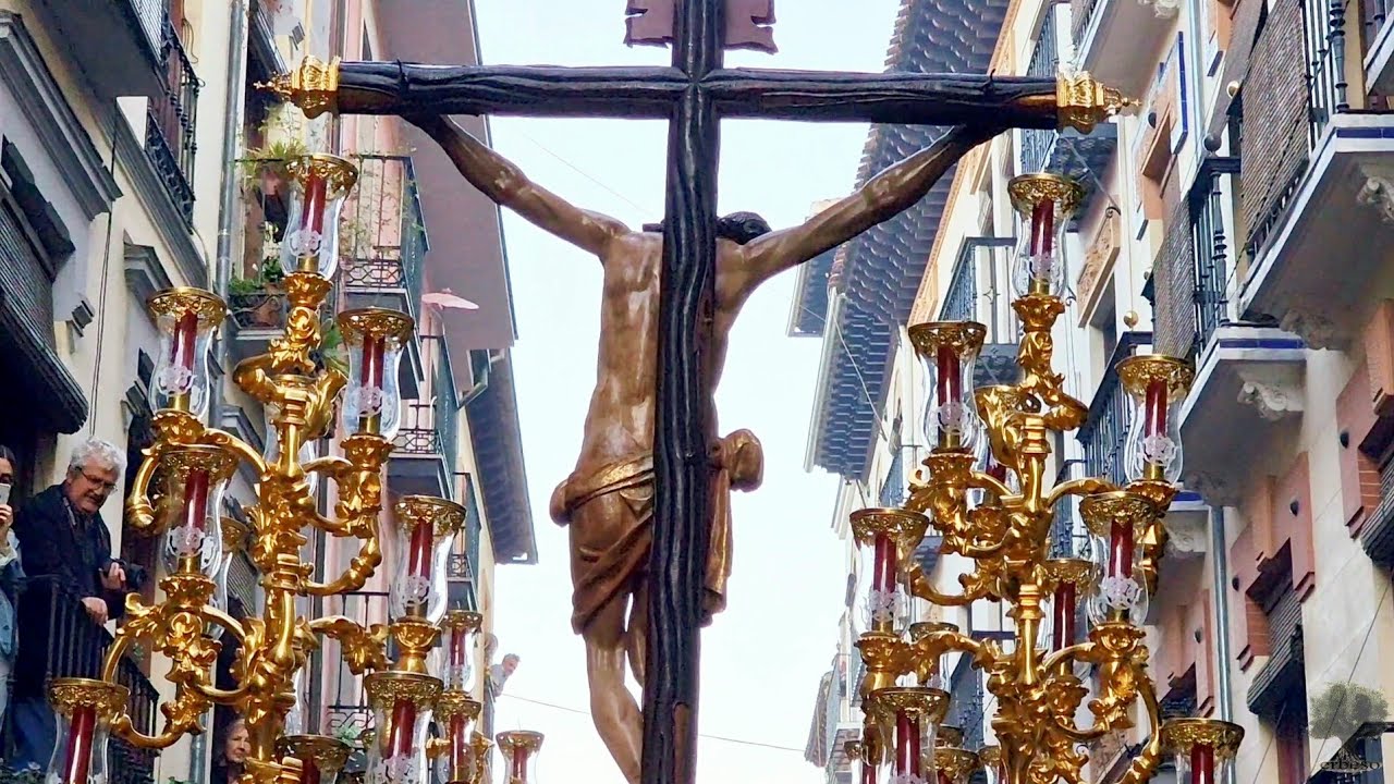El Cristo de los Favores camino de Catedral - Traslado Magna de Granada