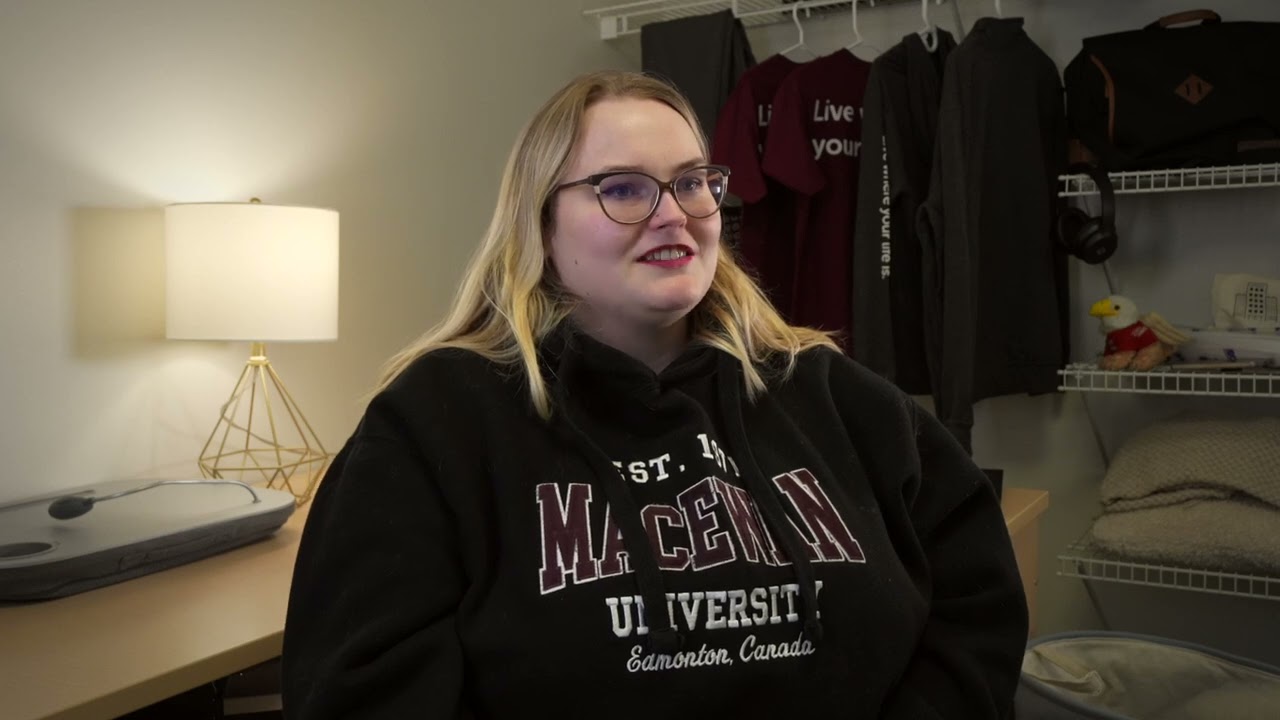 Inside Residence with Courtney