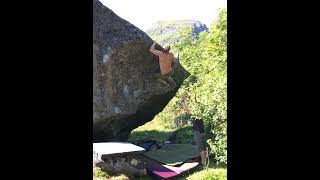 Photo of Lofoten Boulder