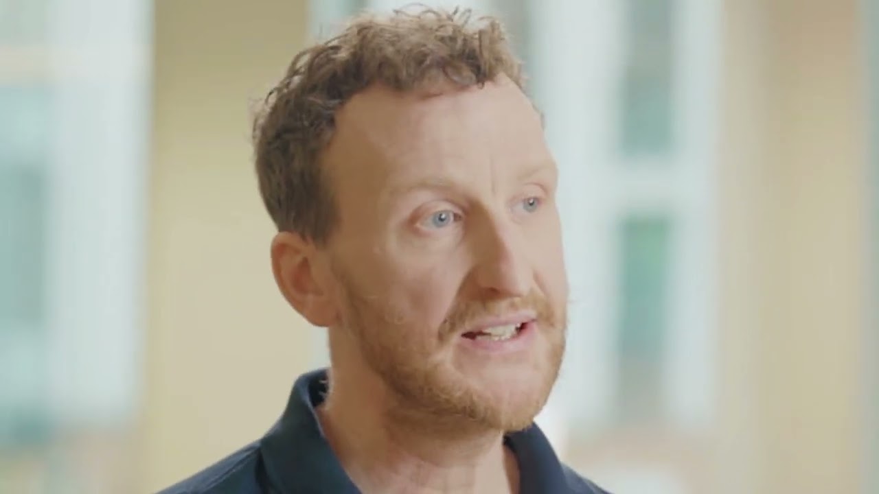 Using Elastoplast Supports to stay active and manage joint pain