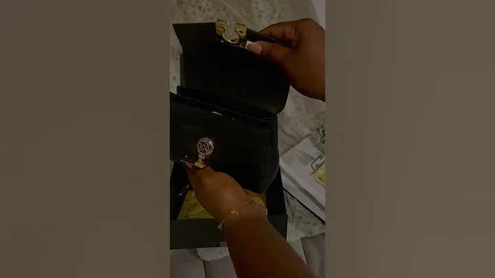 Unboxing the new bestseller Michael Kors Lita Crossbody Bag, #ASMR #shorts #unboxing