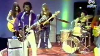 Chuck Berry - Roll 'Em Pete, Live on Soul Train 1973 chords