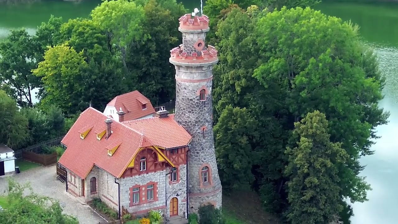 Cesta vody a kamene Lesem Království