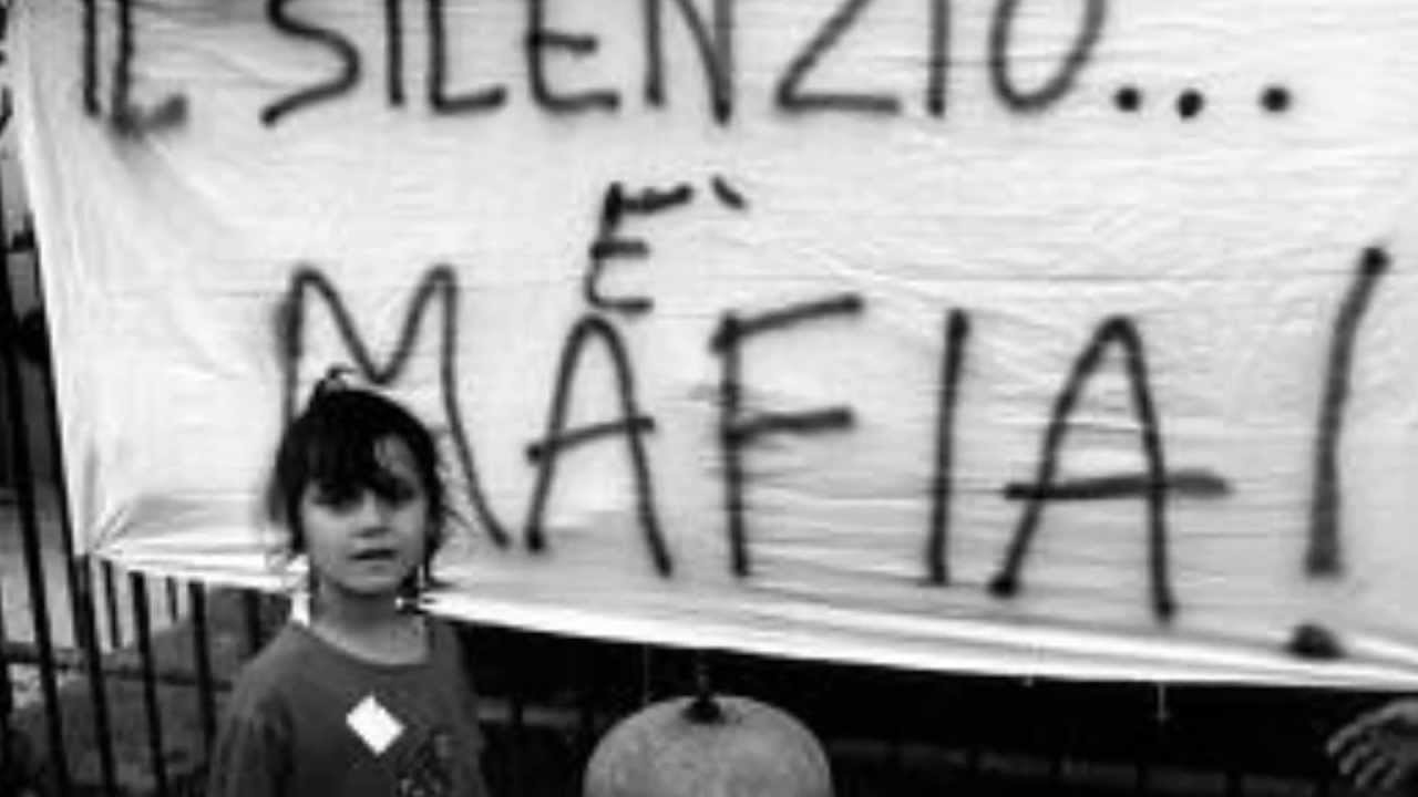 Mirco- Giovanni e Paolo.( Dedicata a Giovanni Falcone e Paolo Borsellino)