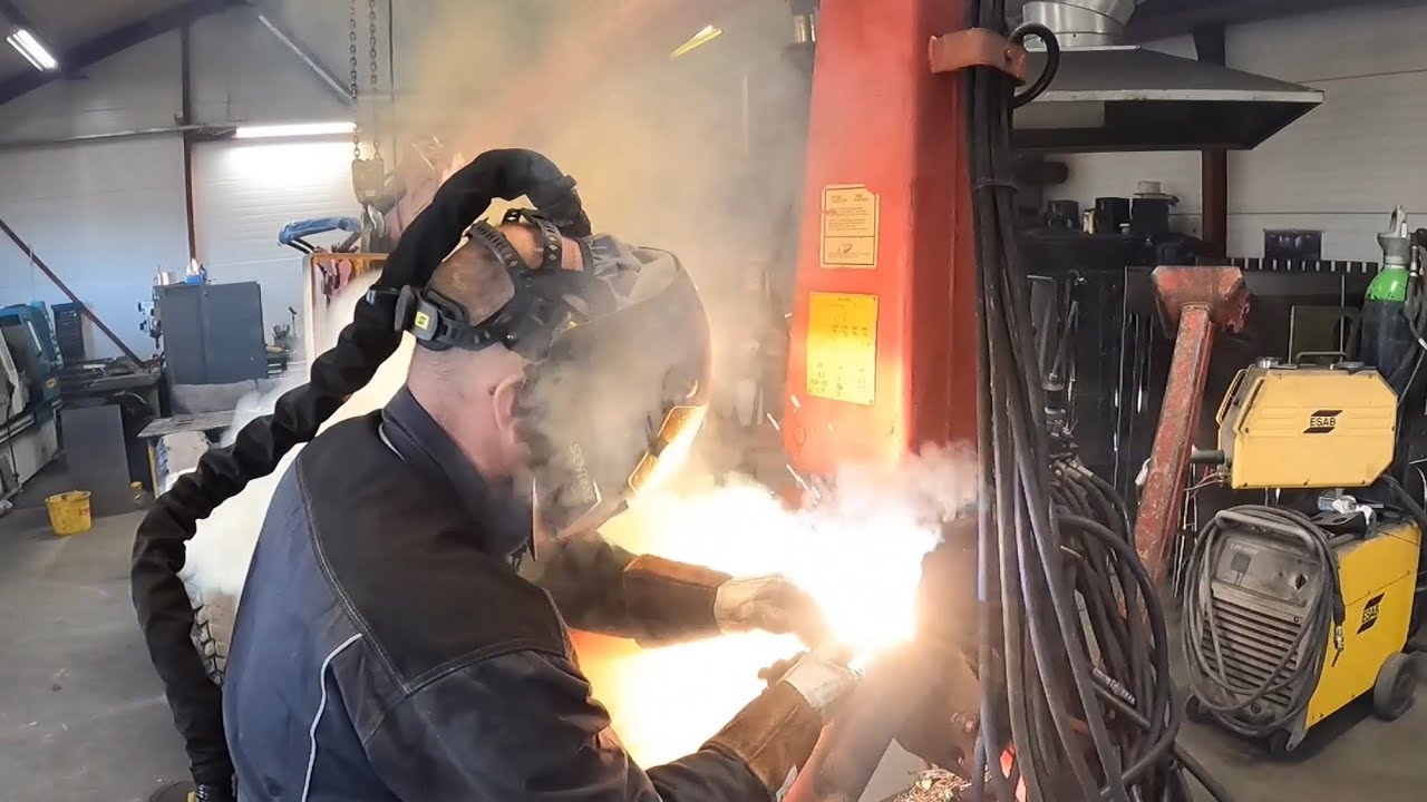 Hakki höyryää part 2/3.