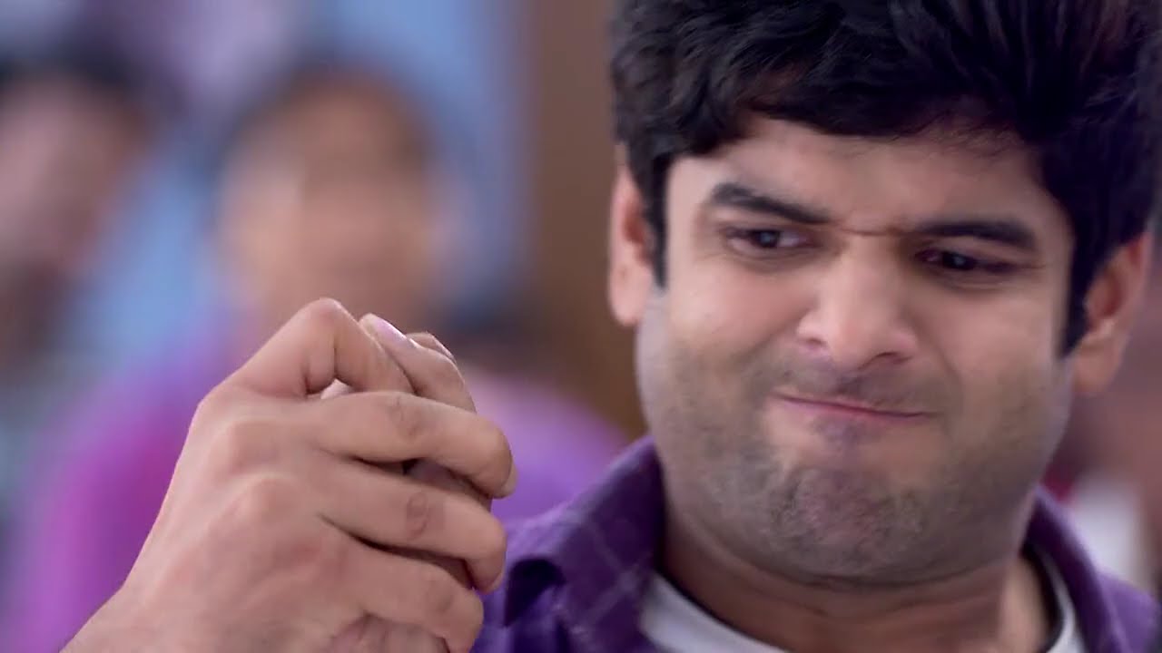 Parineeta - শুধুমাত্র বুদ্ধিমত্তা দিয়েই নিজেকে নির্দো‌ষ প্রমাণ করলো পারুল !