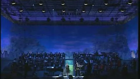 Ave Maria (Live). Luciano Pavarotti & Dolores O'Ri...
