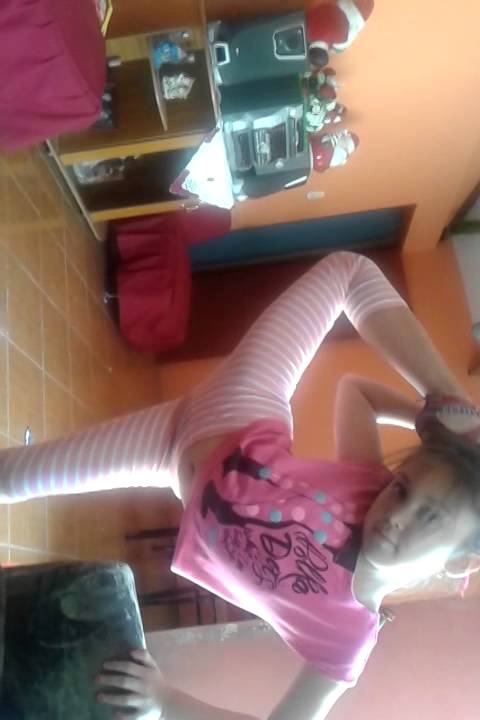 La niña de 9 años mas flexible