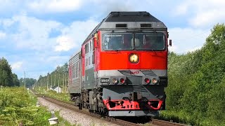 ТЭП70-0124 с рабочим поездом
