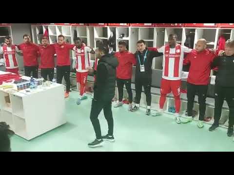 İşte Antalyaspor'a farklı galibiyeti getiren Nuri Şahin'in soyunma odası konuşması!