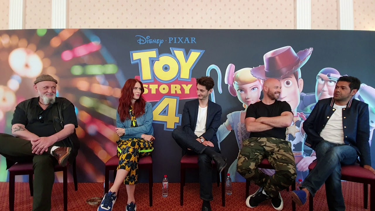 Conférence de presse des voix Toy Story 4 - Disneyland Paris - YouTube