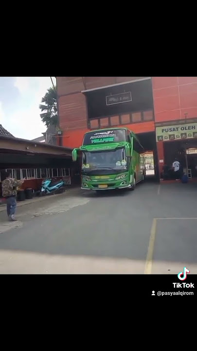 bus brilian dengan Basuri sholawat badar #basuri #viral #pariwisata #bussimulatorindonesia #alzifa