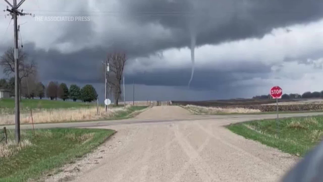 Parts of central US hit by severe storms - YouTube