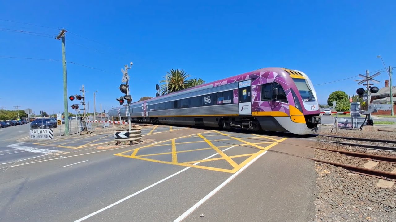 3VL73 8751 Passenger Arriving At South Geelong Station YouTube